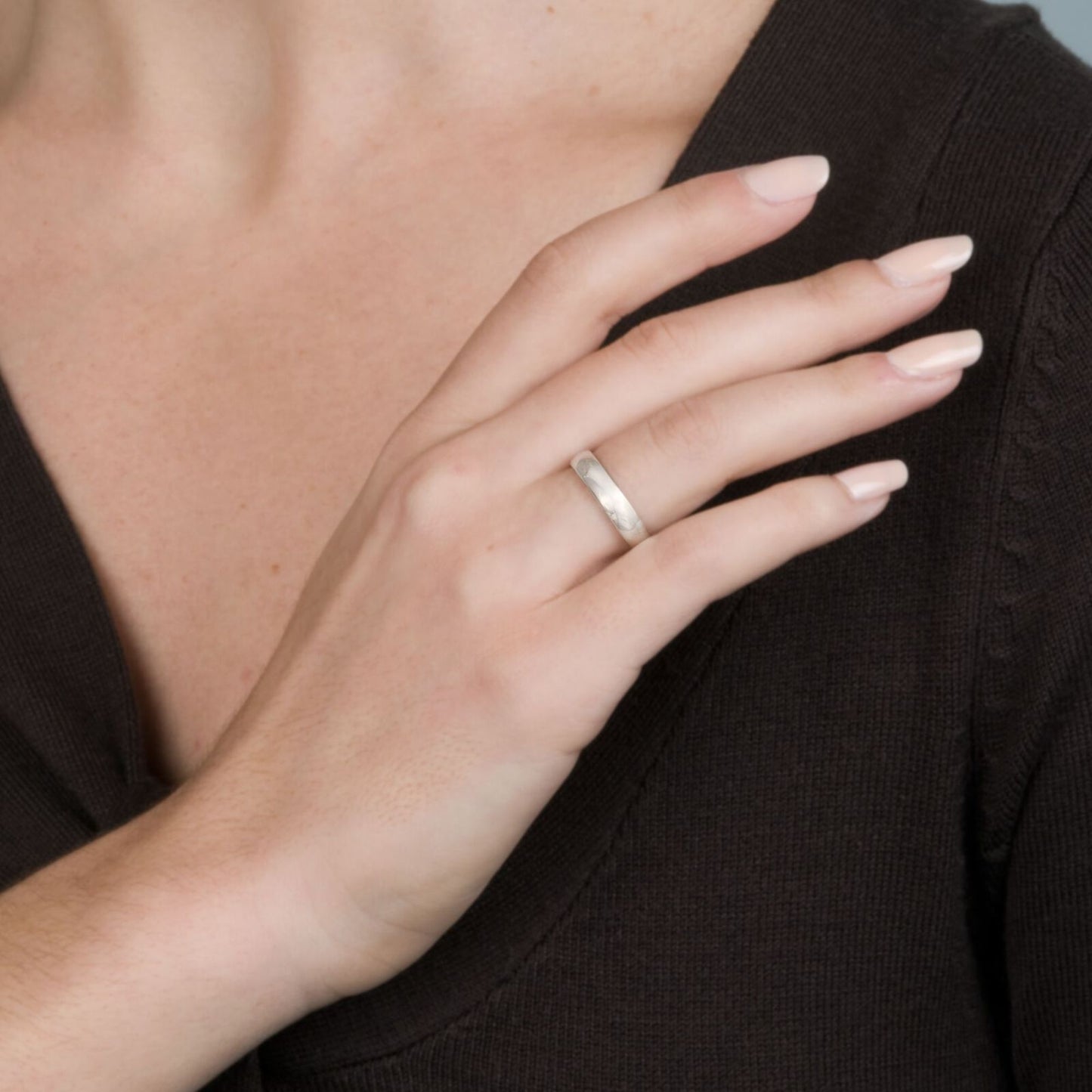 Classic Women's 4mm 14k White Gold Wedding Band